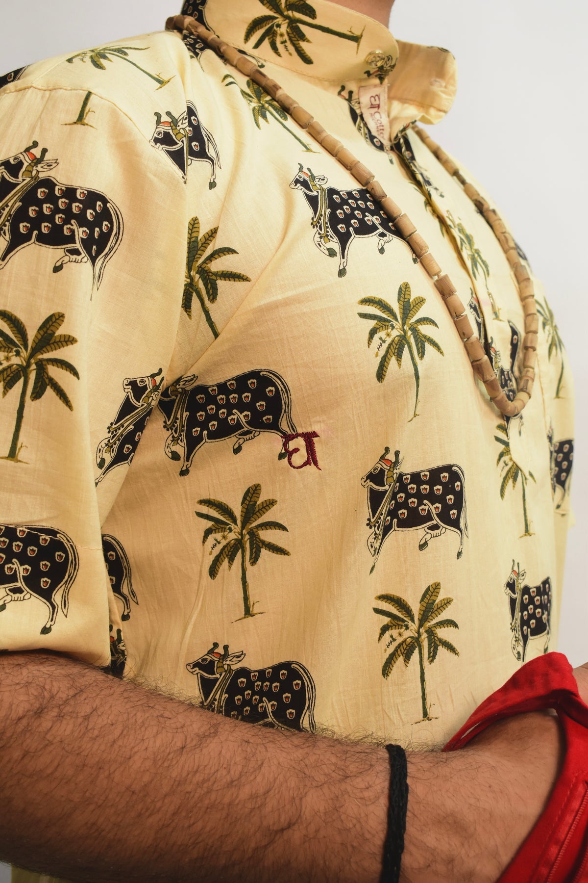 Devotee Kurta- Gomadh