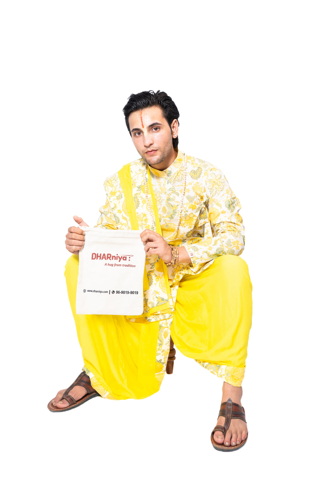 Nandalāla Bagalabandhi and Dhoti Set- Yellow