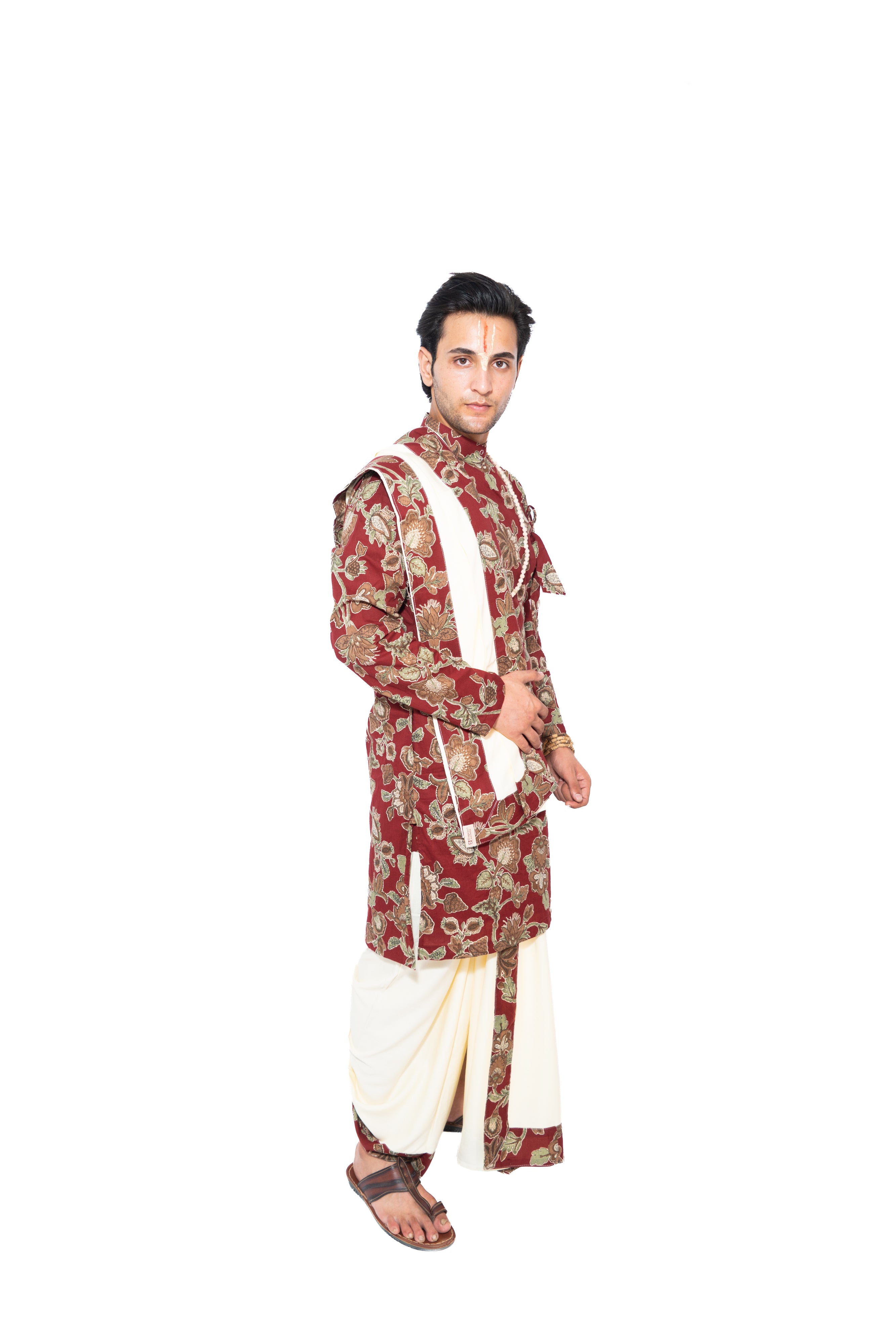 Sridhara Bagalabandhi And Dhoti Set- Maroon