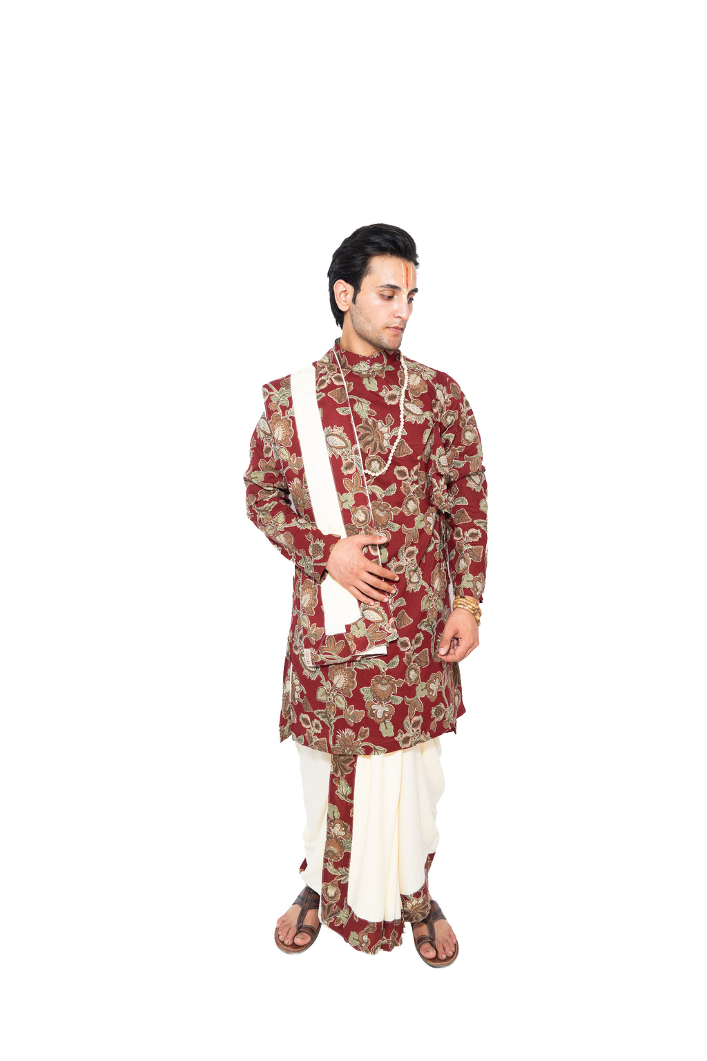 Sridhara Bagalabandhi And Dhoti Set- Maroon