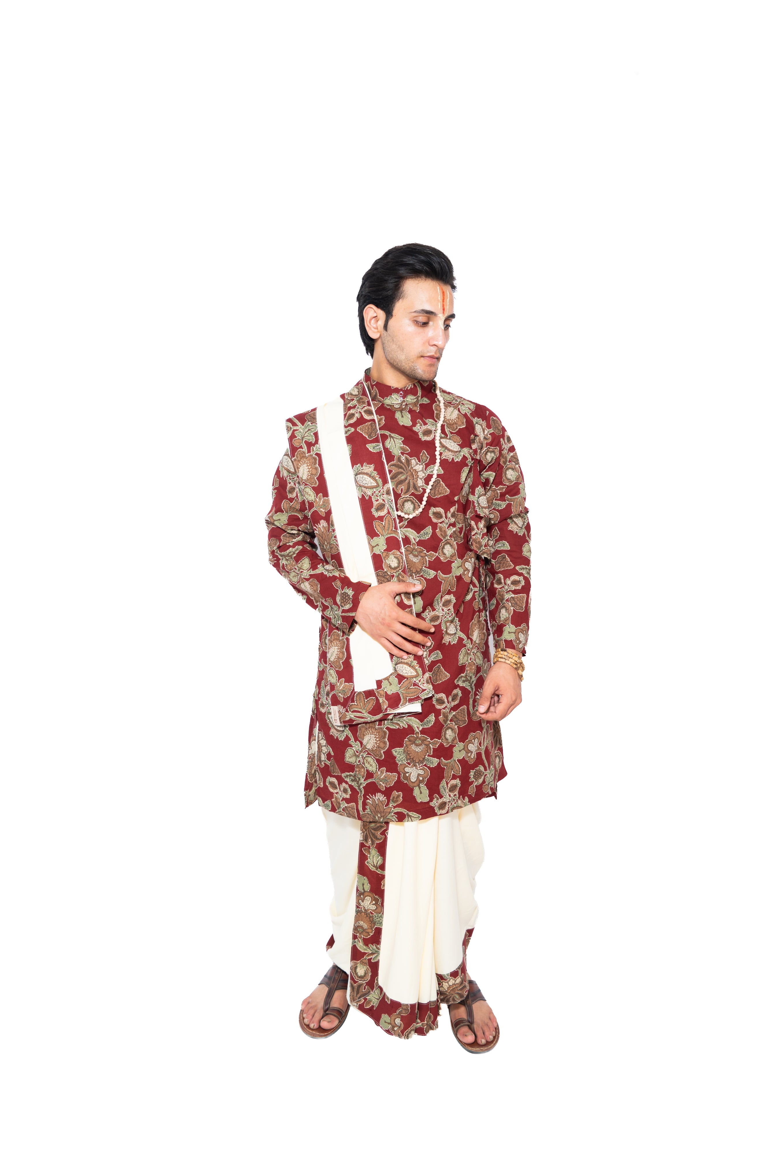 Sridhara Bagalabandhi And Dhoti Set- Maroon