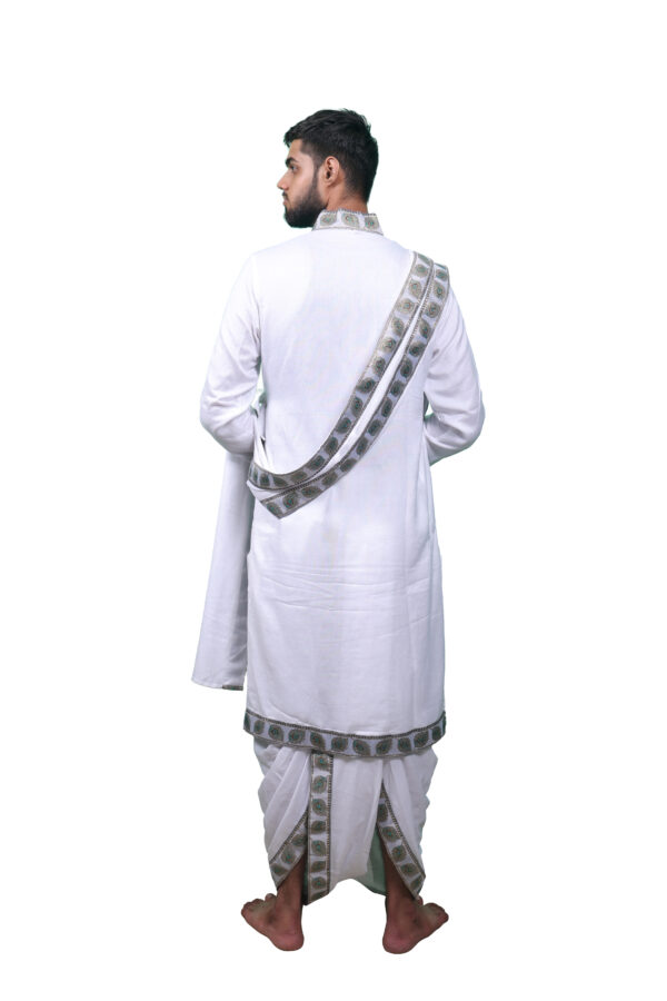 White-Mor Pankh (Bhagalpuri) - Image 3