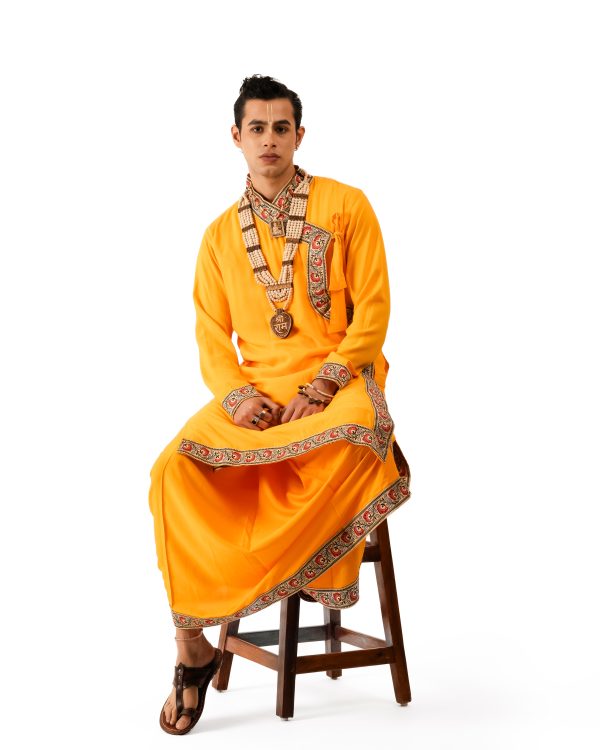 Ambar Bagalabandhi Set - Image 2