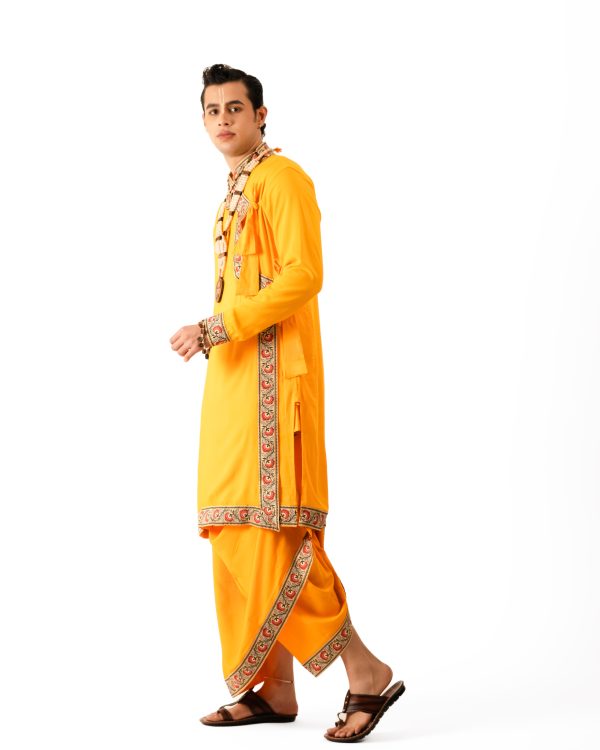 Ambar Bagalabandhi Set - Image 3