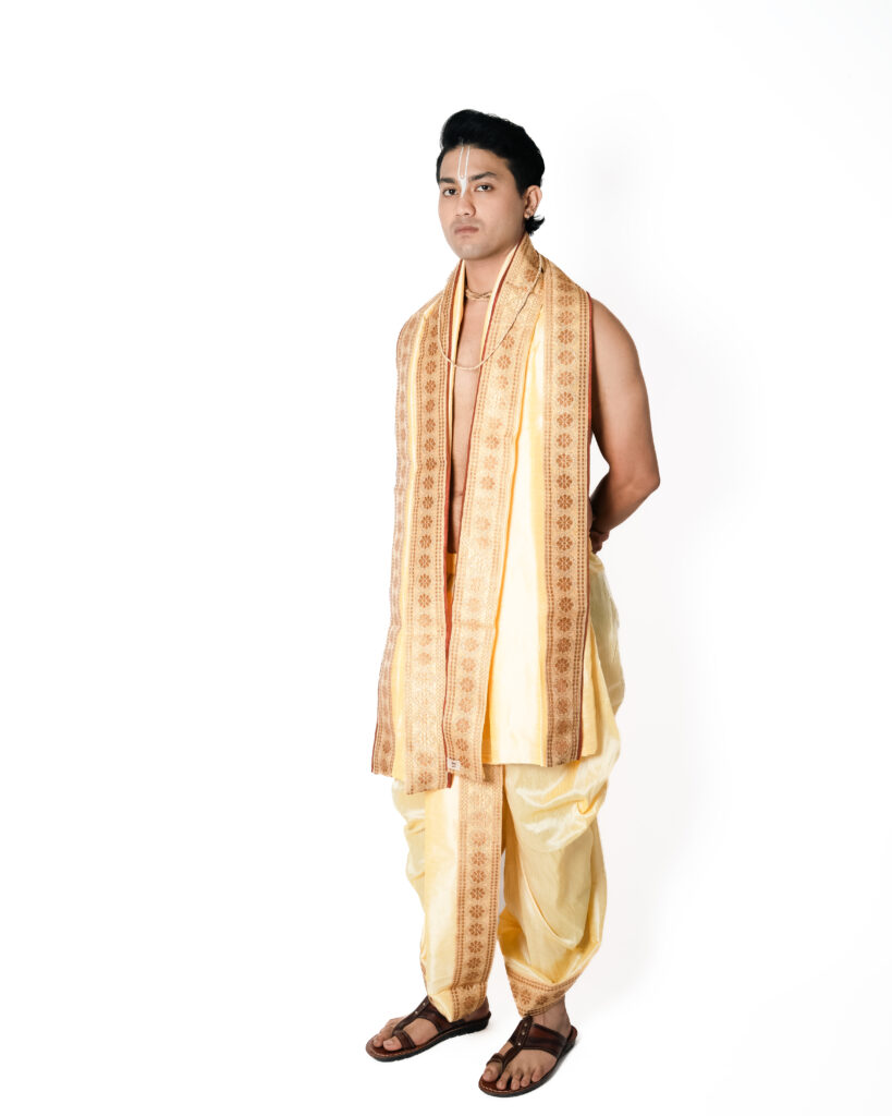 Hiranya Dhoti Set