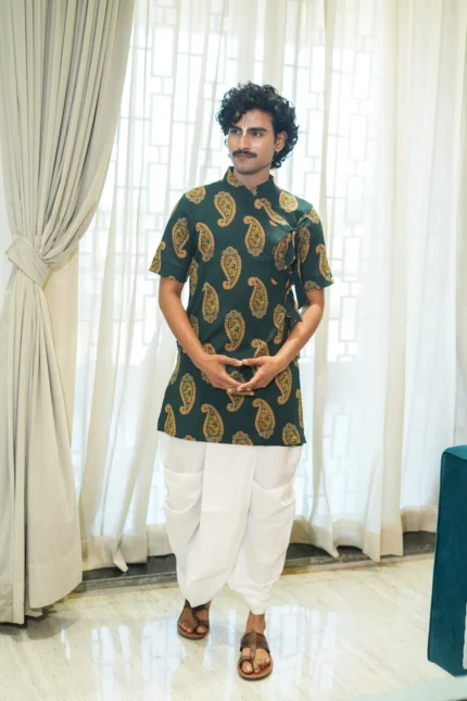 Kutumb Haritva- Mens Bagalbandhi And Dhoti Set