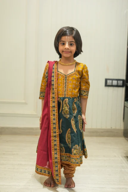 Kutumb Haritva - Baccha Anarkali Set
