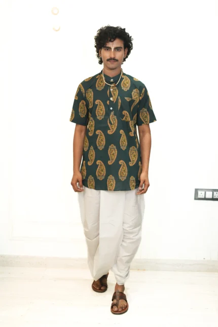 Kutumb Haritva- Men's Kurta And Dhoti Set