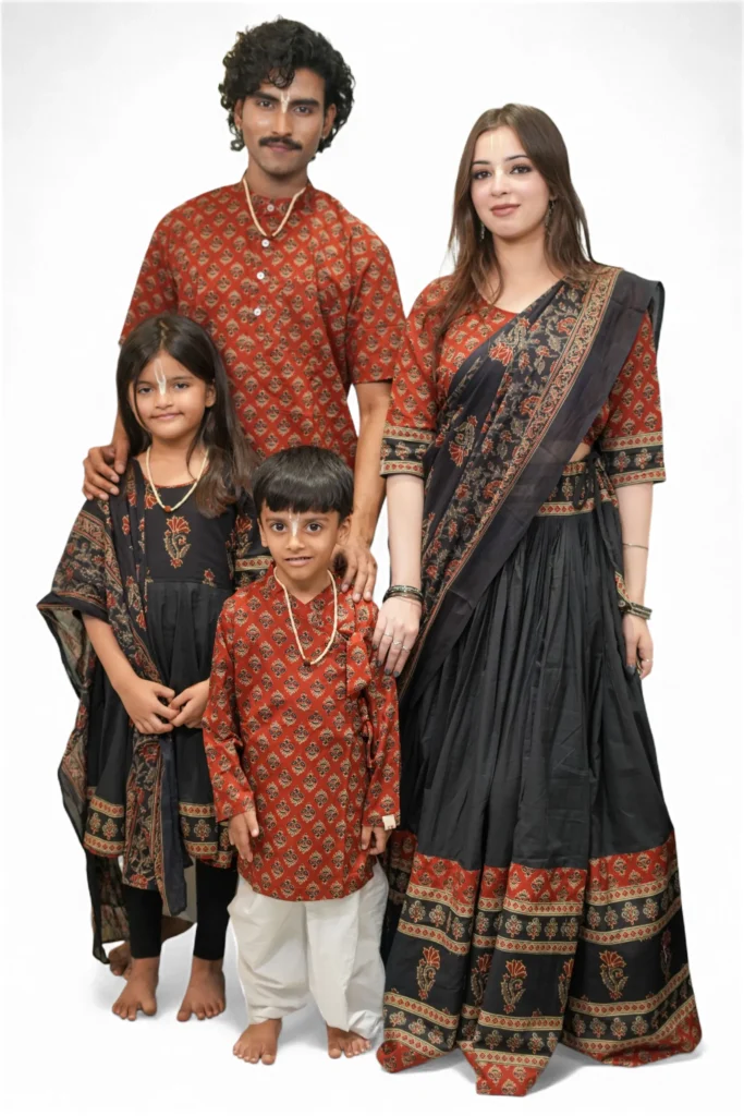 Kutumb Raktambara Family Combo with Kurta